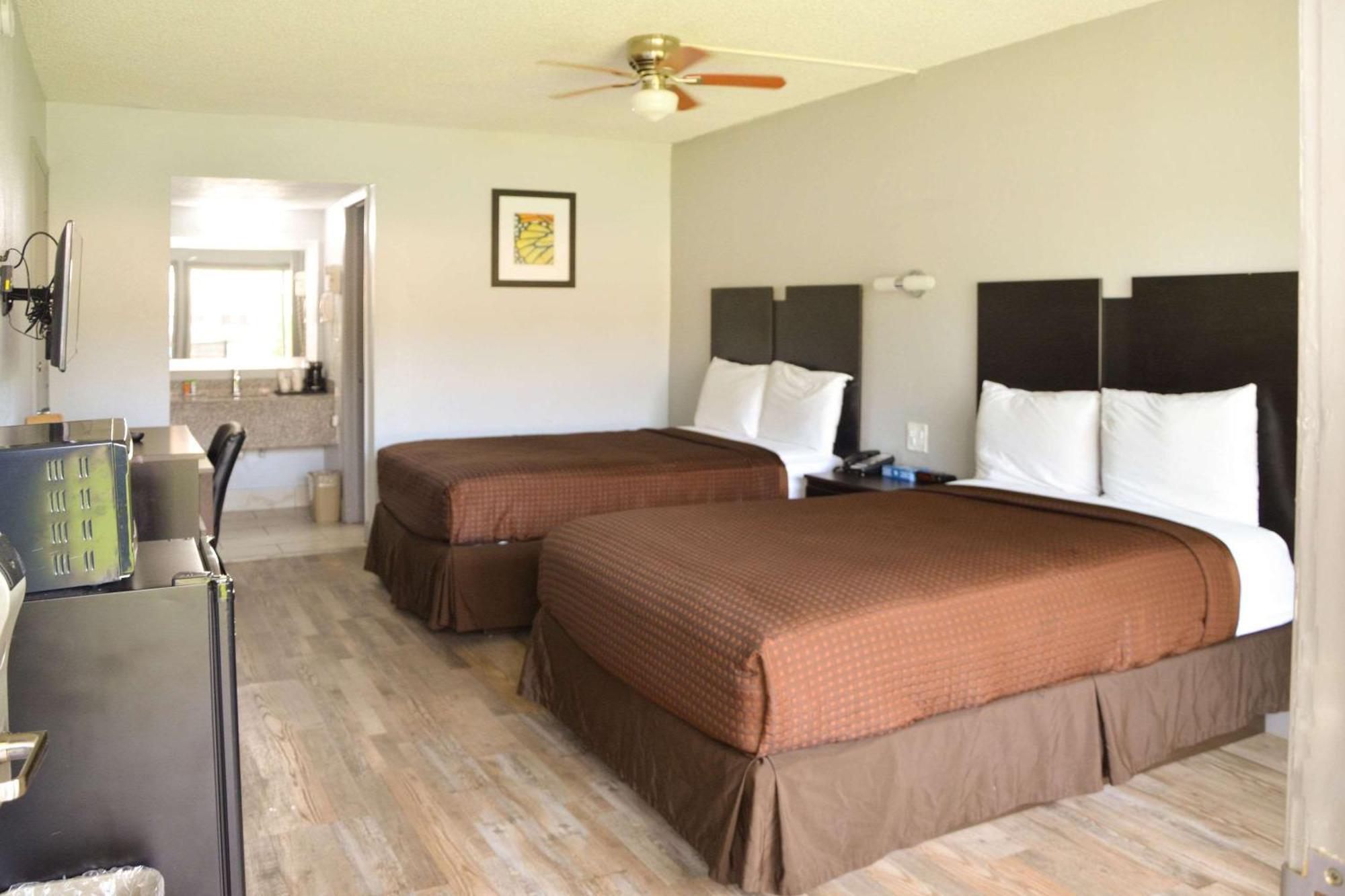Rodeway Inn Sun City Center Kültér fotó