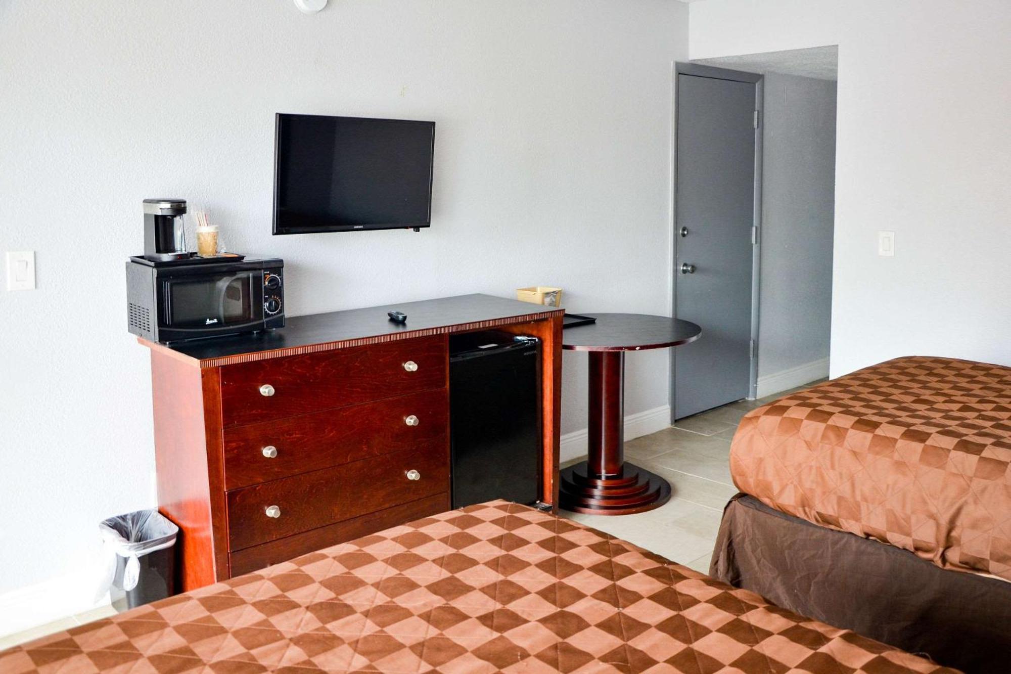 Rodeway Inn Sun City Center Kültér fotó