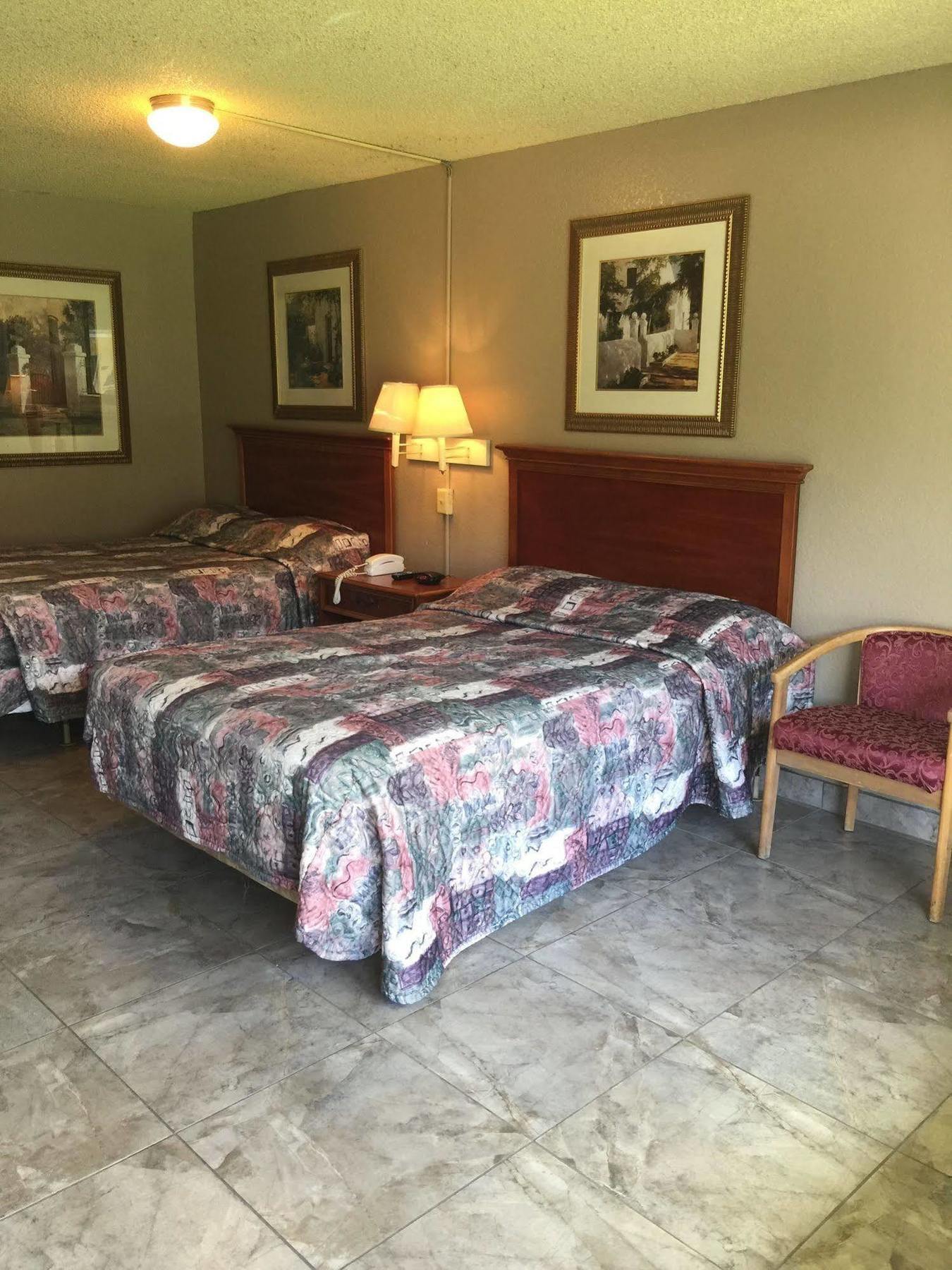 Rodeway Inn Sun City Center Kültér fotó
