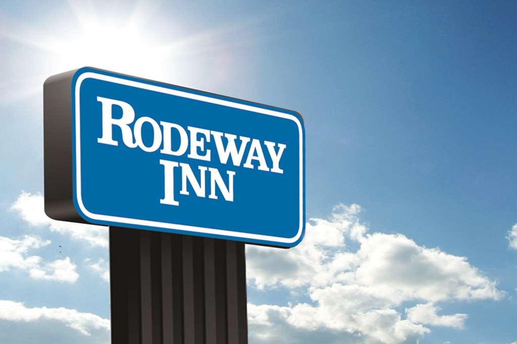 Rodeway Inn Sun City Center Kültér fotó